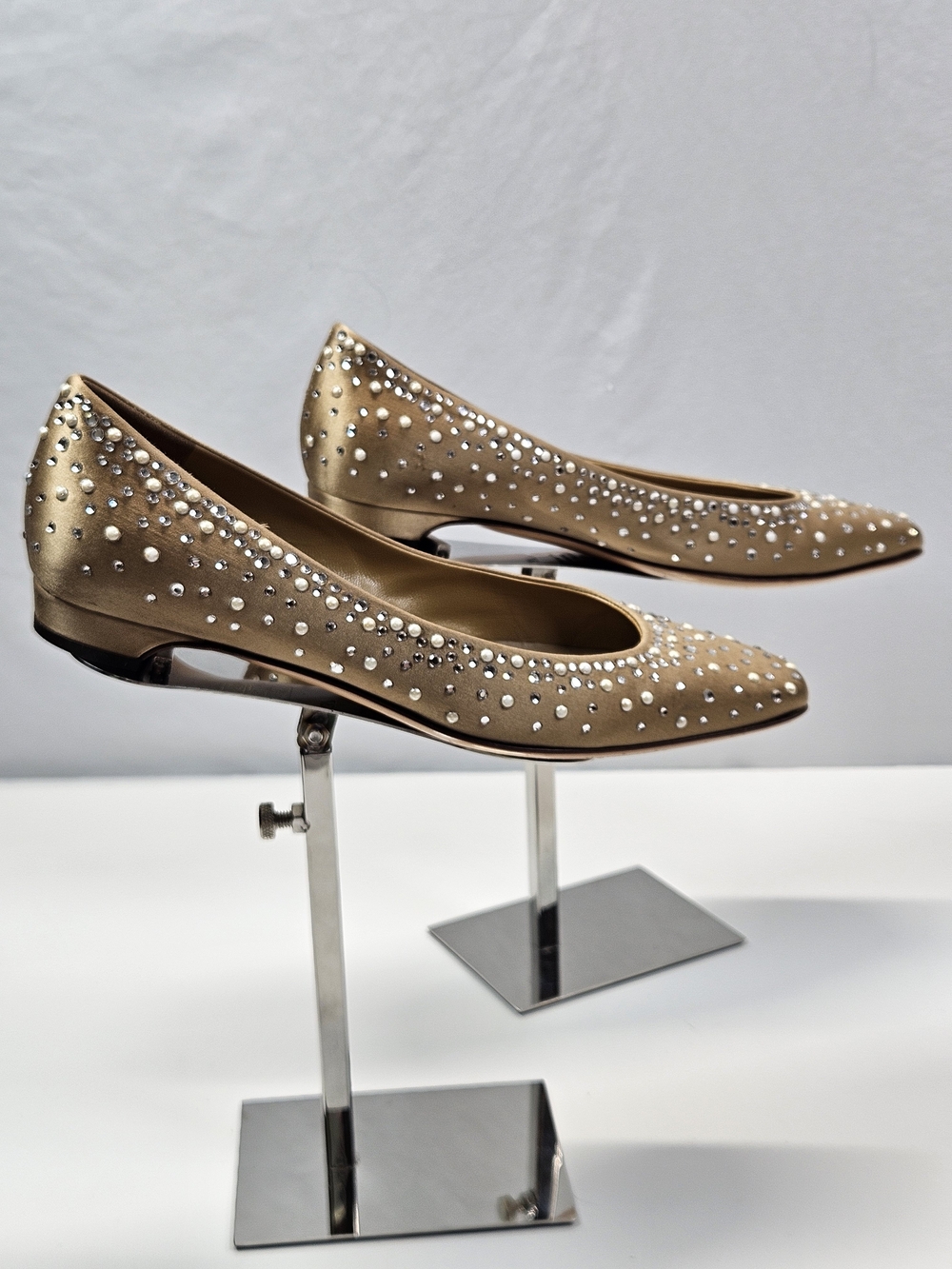 Valentino Garavani Pearl Crystal Satin Ballet Flats Gold Wedding 37 US 7